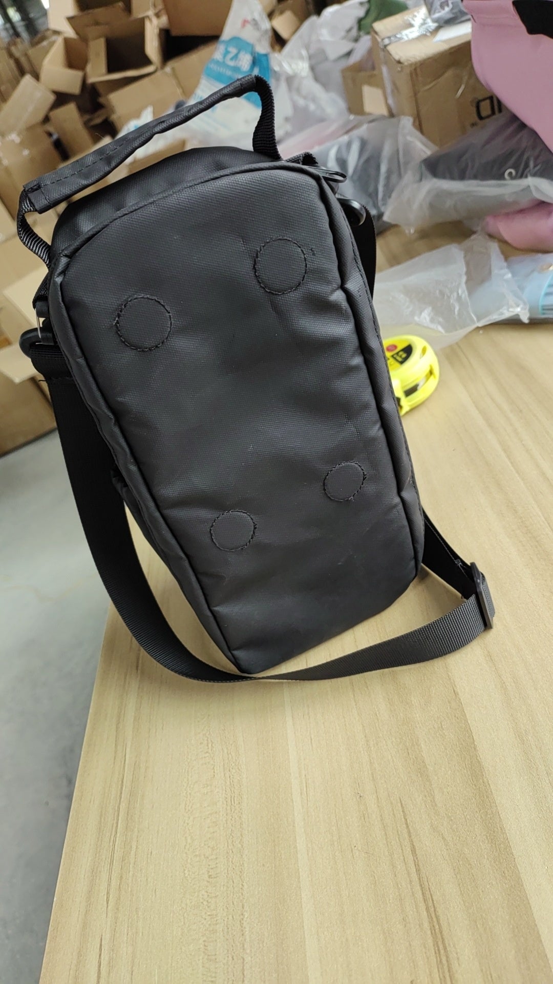 MagnaFit™ Magnetic Gym Bag - Secure Water Bottle Holder & Crossbody Sling - Viralero